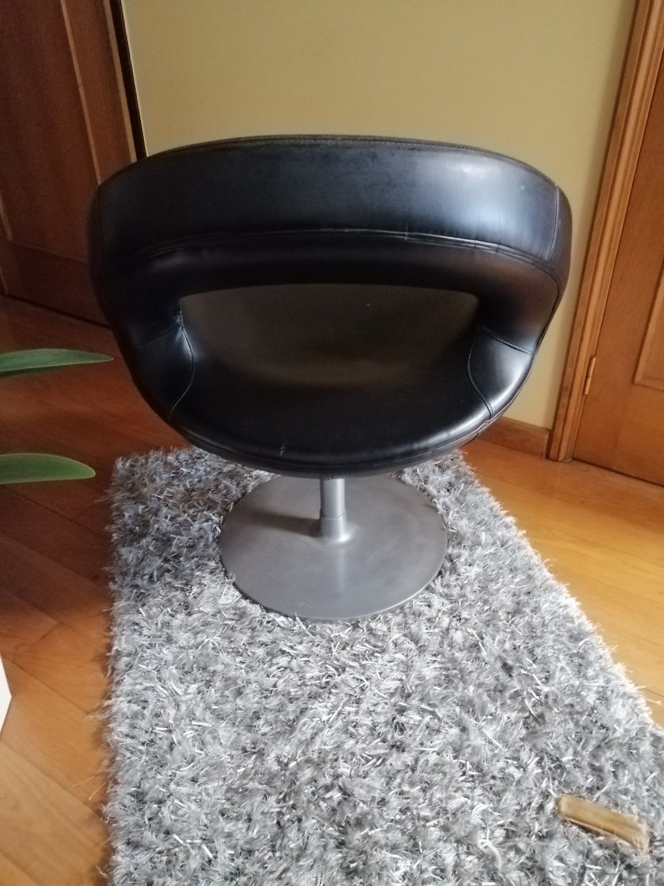 Cadeira para salão de cabeleireiro ou sala