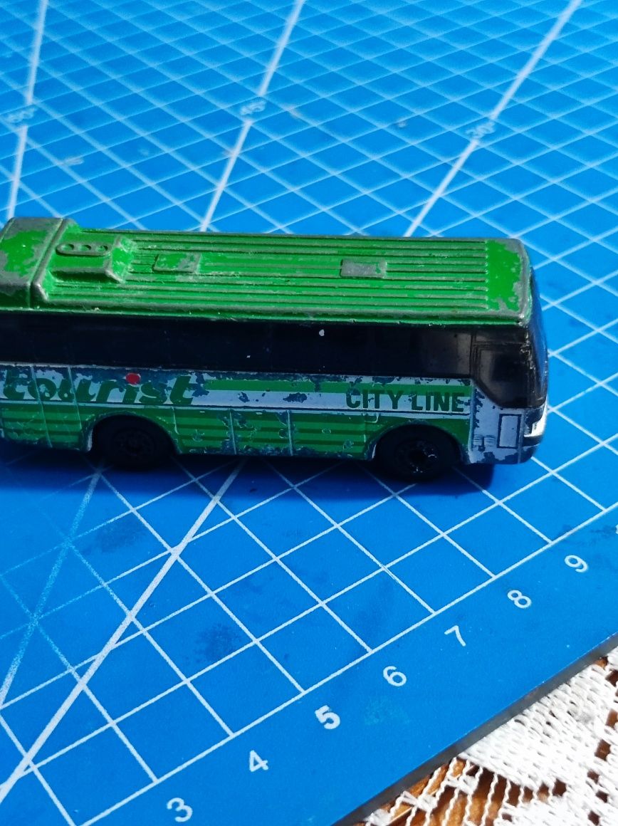 Matchbox Ikarus Coach