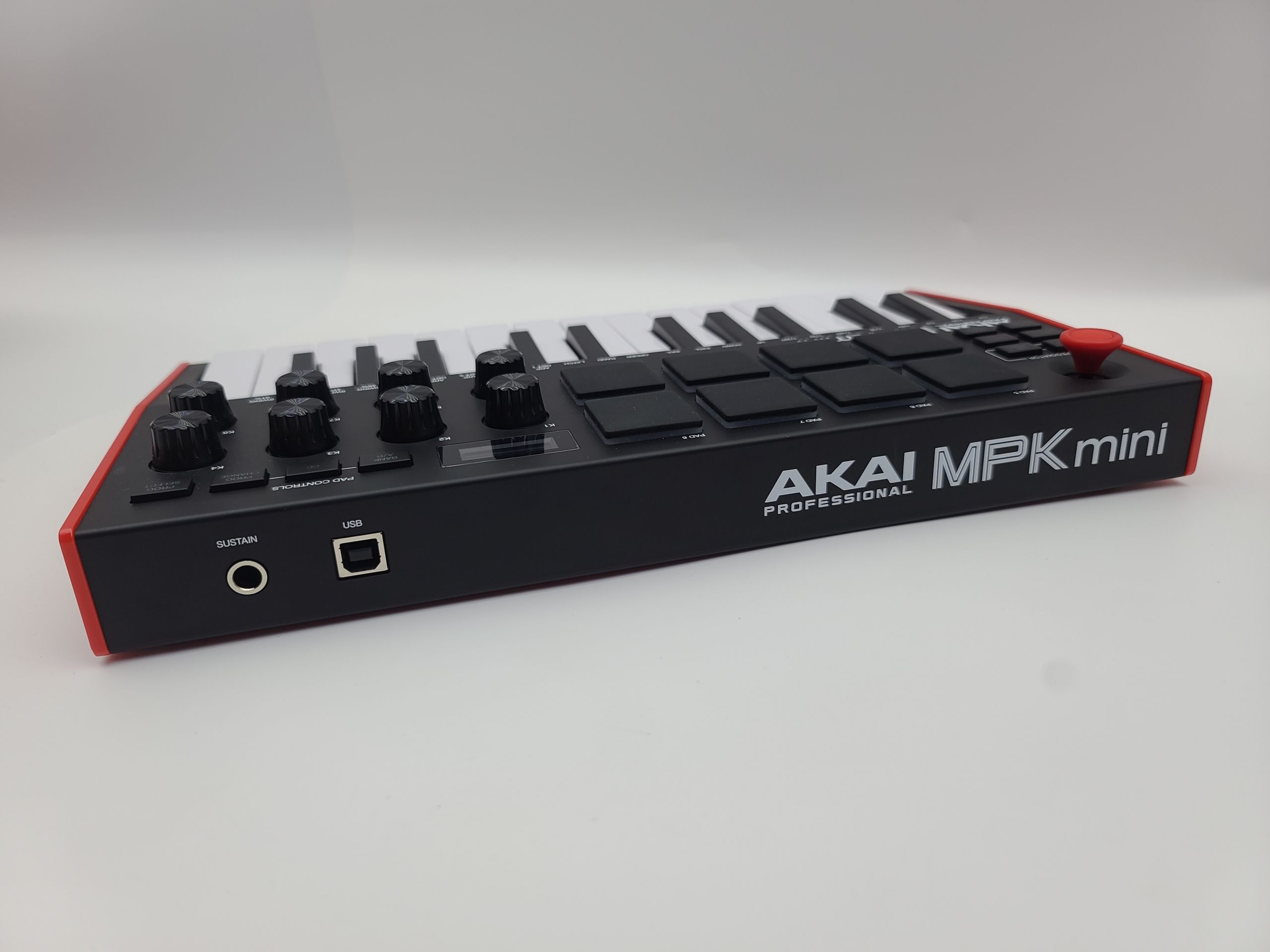 Akai MPK Mini MK3 klawiatura sterująca