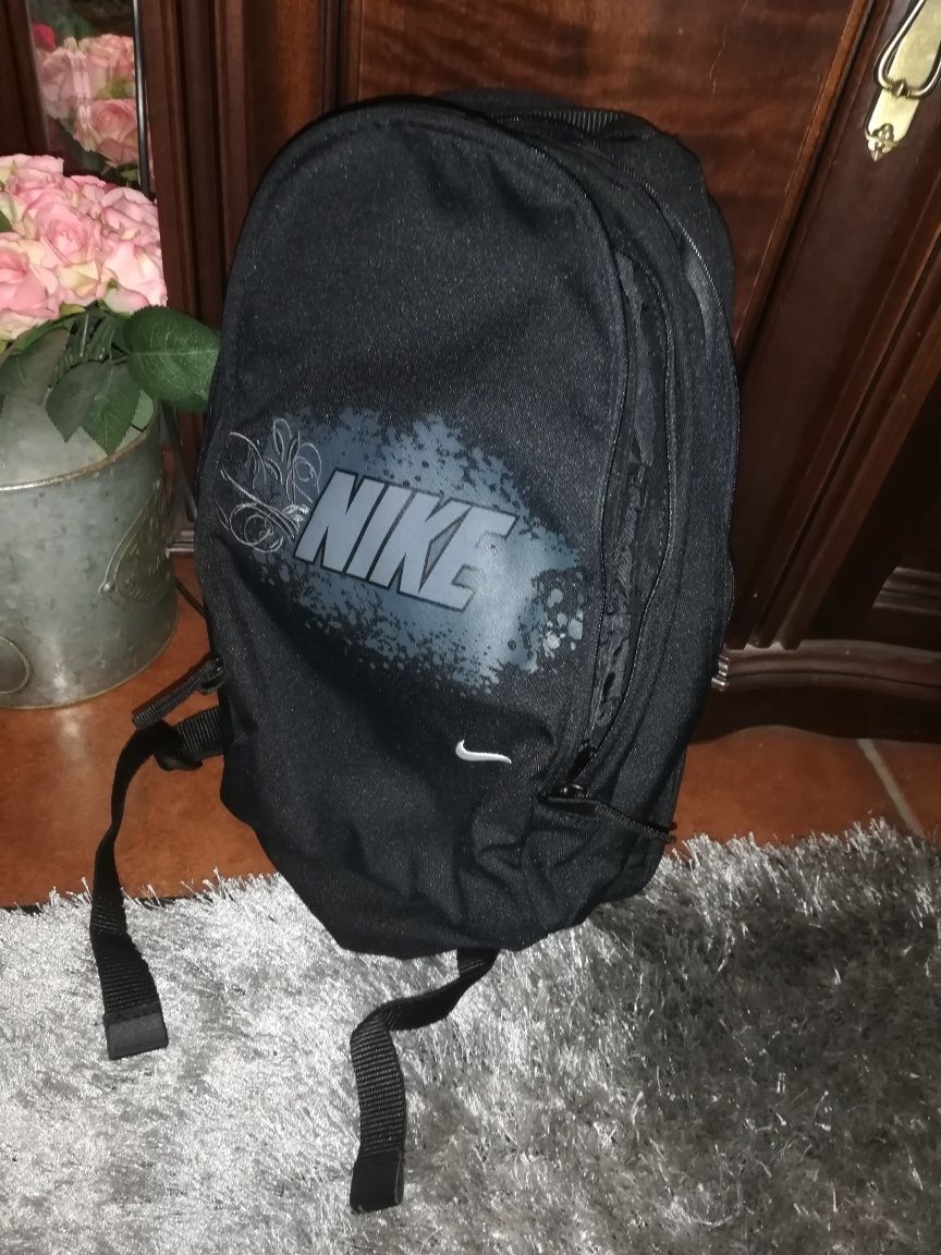 Mochila Nike