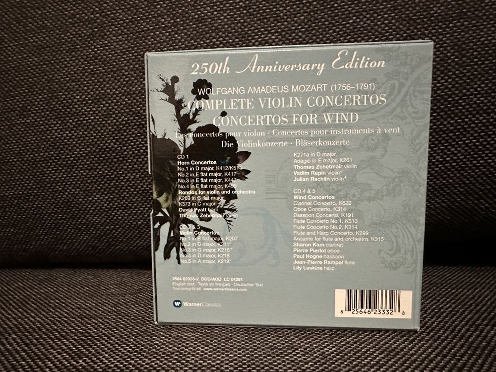W.A. MOZART- Complete Violin and Wind Concertos- box 5 cd (Warner)