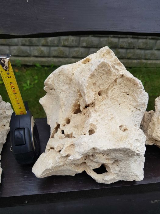 Aranżacja, dekoracja akwarium; wapień filipiński