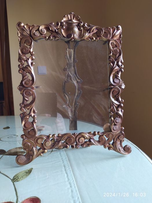 Porta retratos em metal antiga