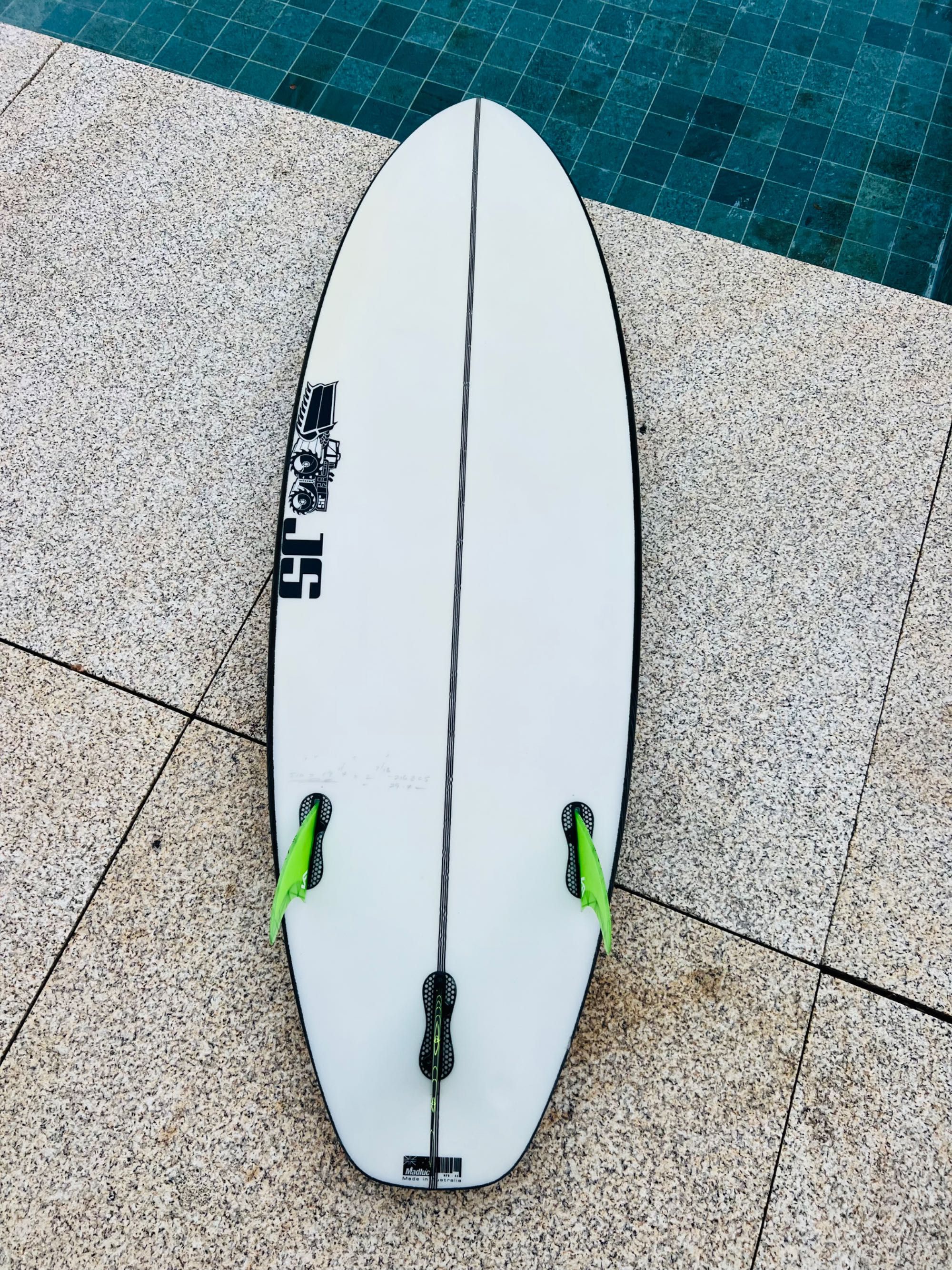 Prancha de Surf JS Monsta Box