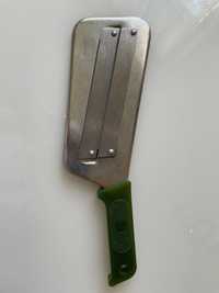 Нож для шинковки капусты (терки в подарок)