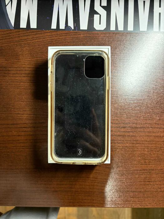 iPhone 11 Preto 64GB em excelente estado + oferta de capa