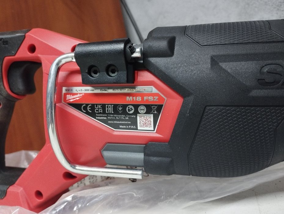 Piła szablasta Milwauke M18 FSZ