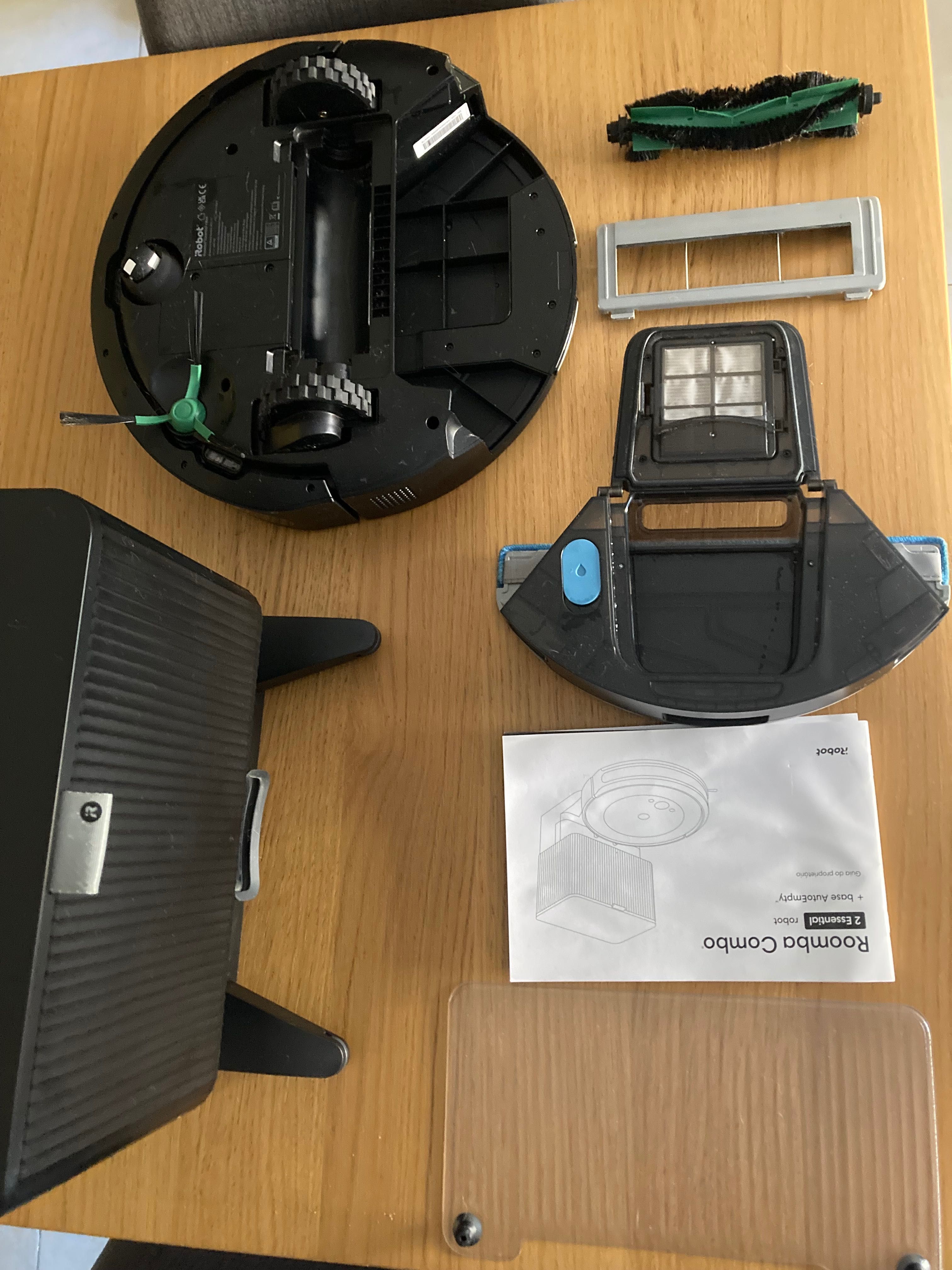 Aspirador iRobot Roomba combo aspiração e lavagem