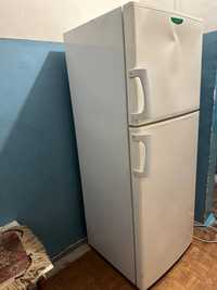 Холодильник 150 см