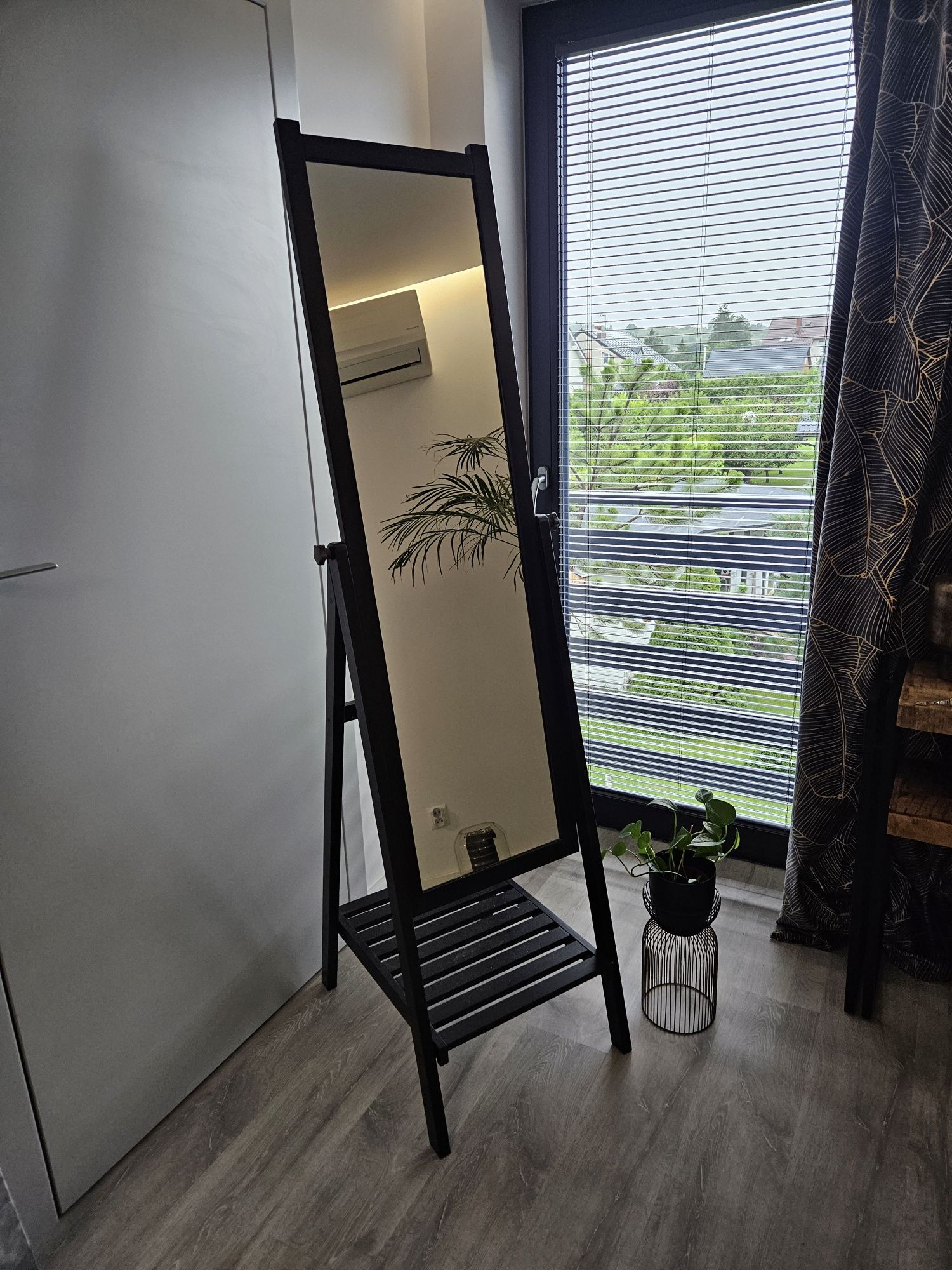 Lustro Isfjorden Ikea