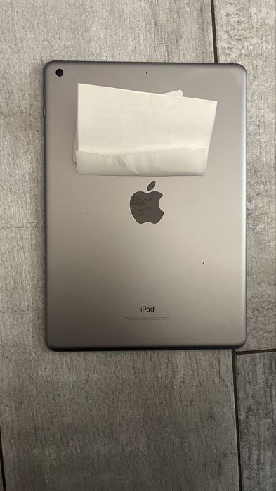 Ipad 5th gen a1822 на запчастини