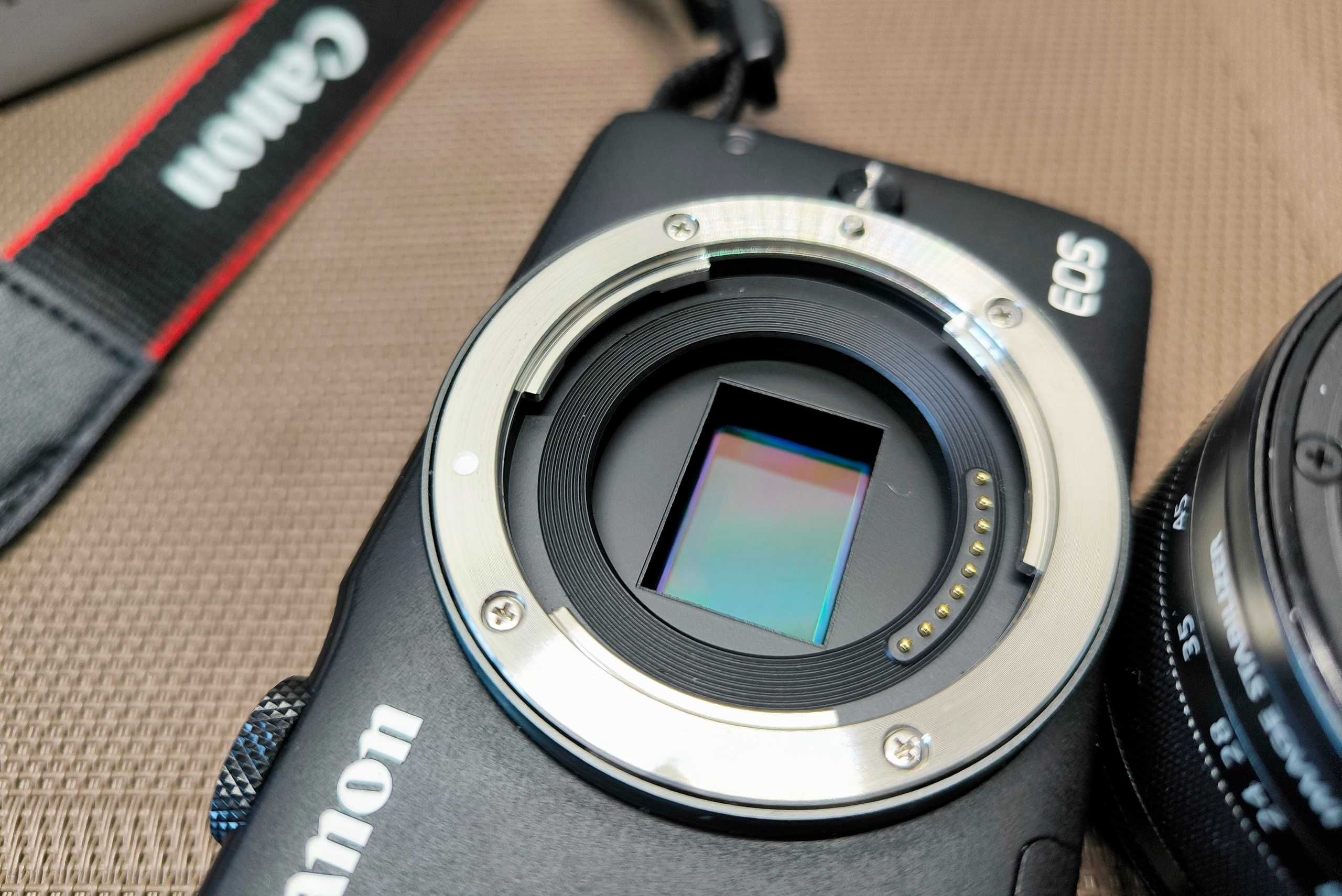 Canon EOS M10 + KIT 14-45mm + Manual F1.8 25mm + 2xAKU - JAK NOWY BOX