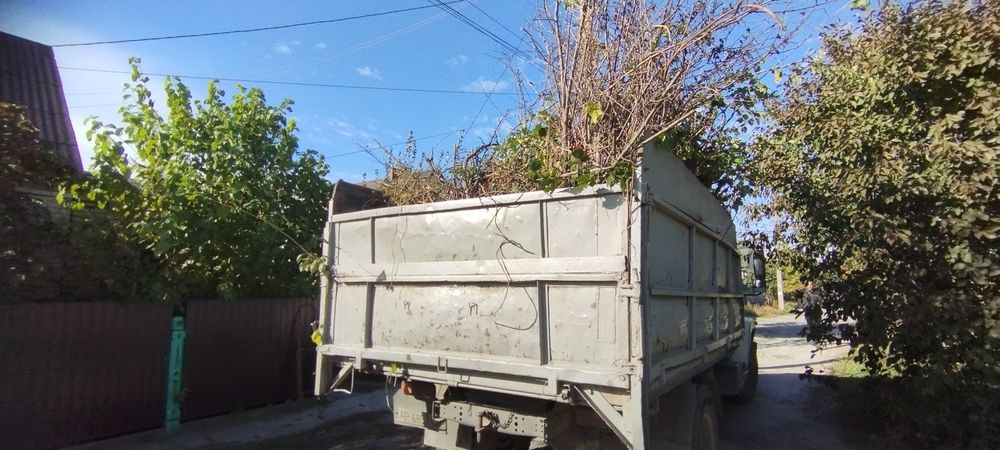 Вывоз веток, стоительного мусора, Уборка участка, вывоз мусора