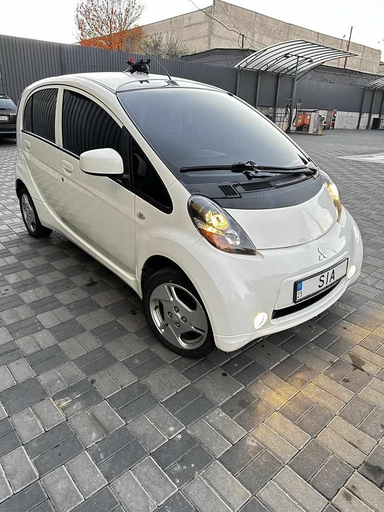 Mitsubishi I-miev 2011