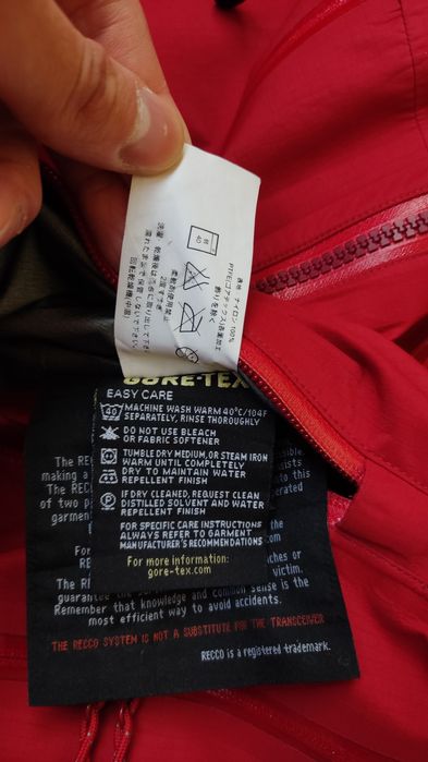 Arcteryx cmh heli-skiing recco