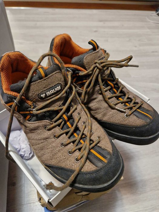 Buty sportowe Brugi