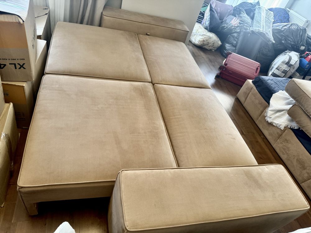 Продам диван 2,70 х 1,70 в идеальном состоянии.
