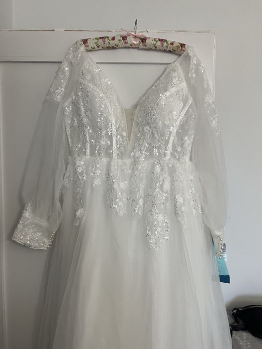 Suknia ślubna długi rękaw