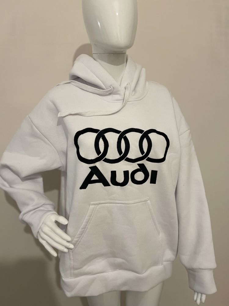 Худі з вишивкою Audi