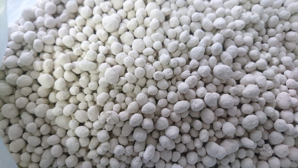 Wapno granulowane kredowe lub magnezowe