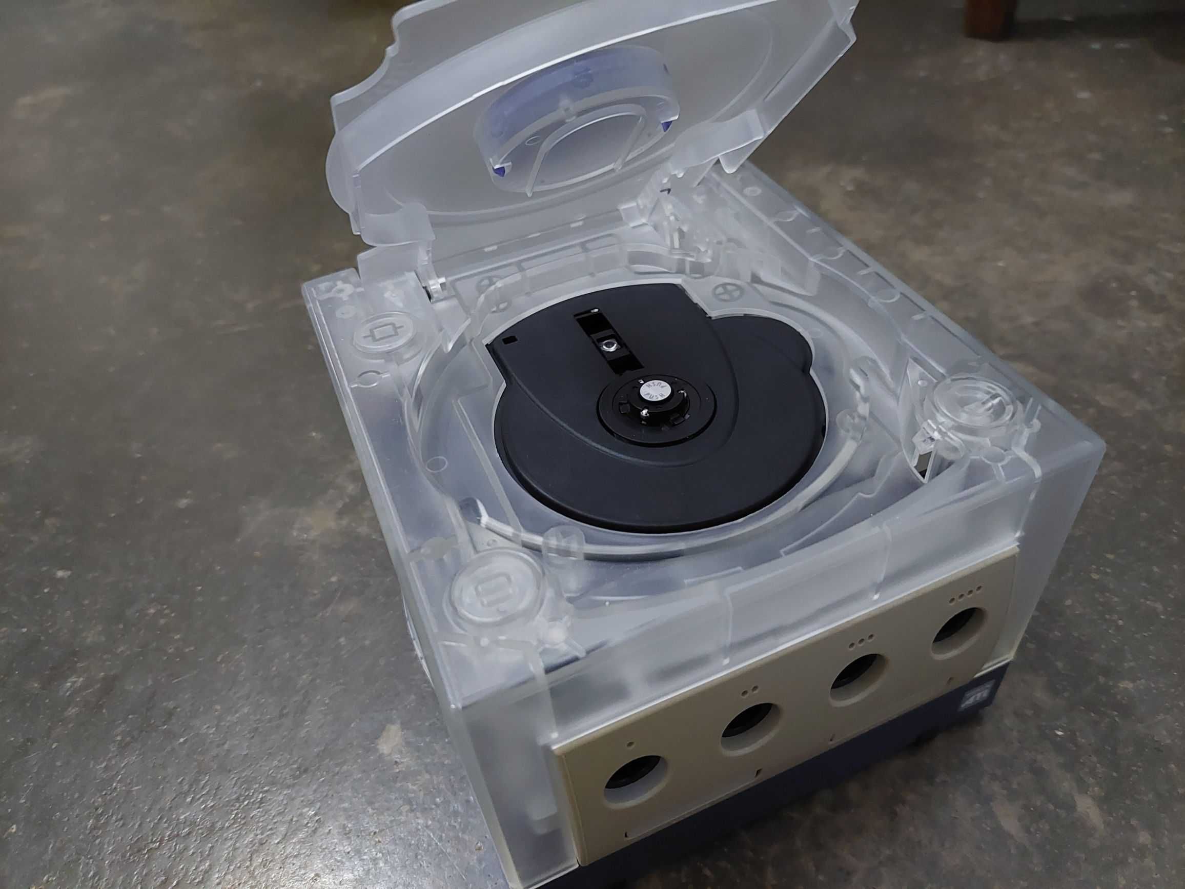 Nintendo Gamecube chipada +custom case Viper