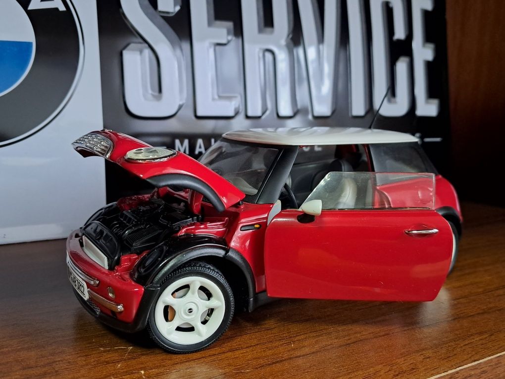 Mini Cooper 1:18 Solido