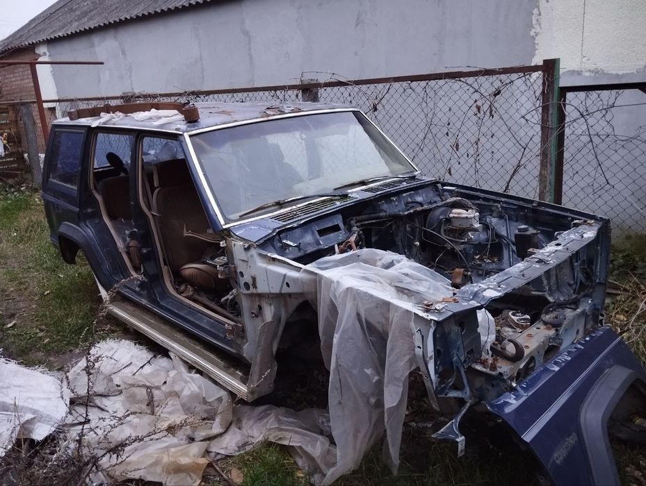 Кузов Чероки XJ джип, Jeep