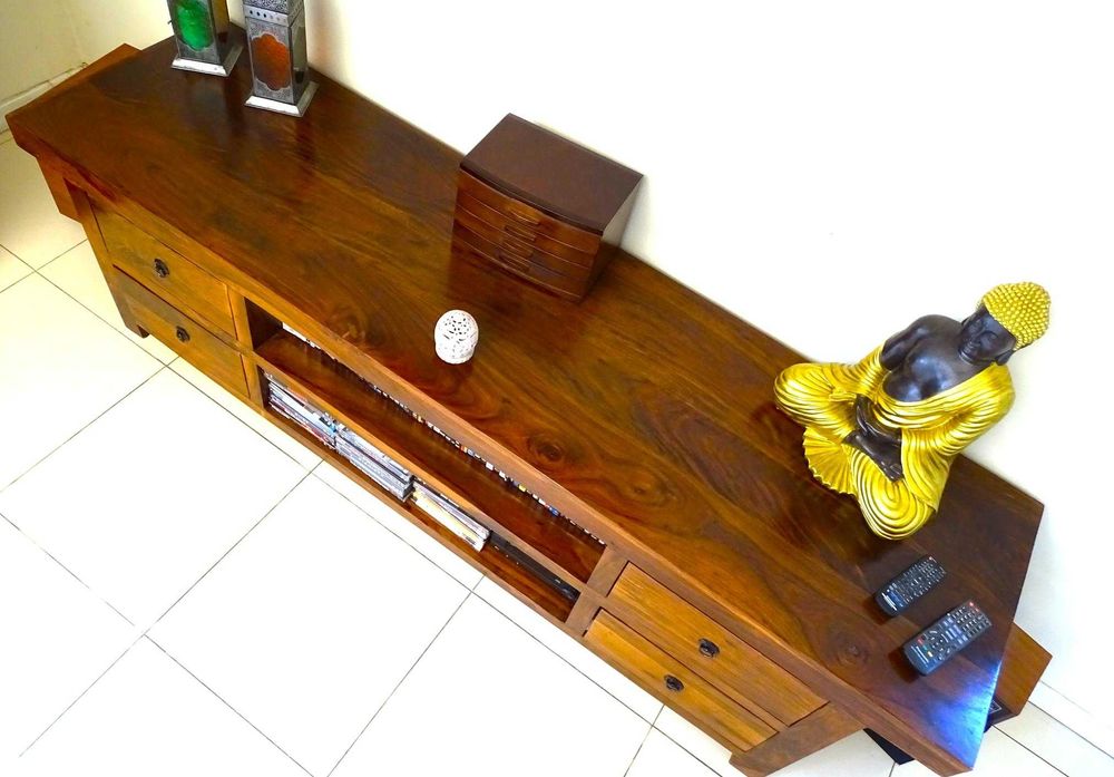 Kolonialna szafka RTV / niska komoda z drewna egzotycznego palisander