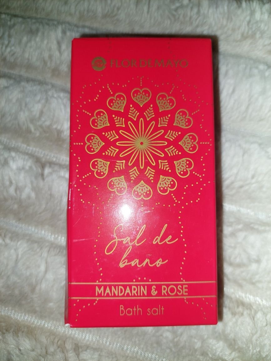 Zestaw wody perfumowane Nowe pomadki sól do kąpieli l