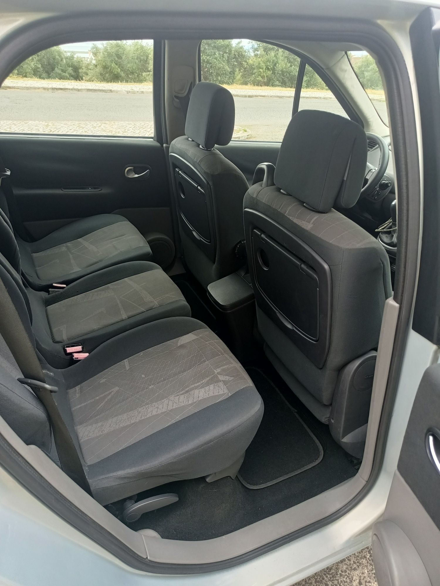 RENAULT SCENIC 1.5 DCI  - 7lug - 2005