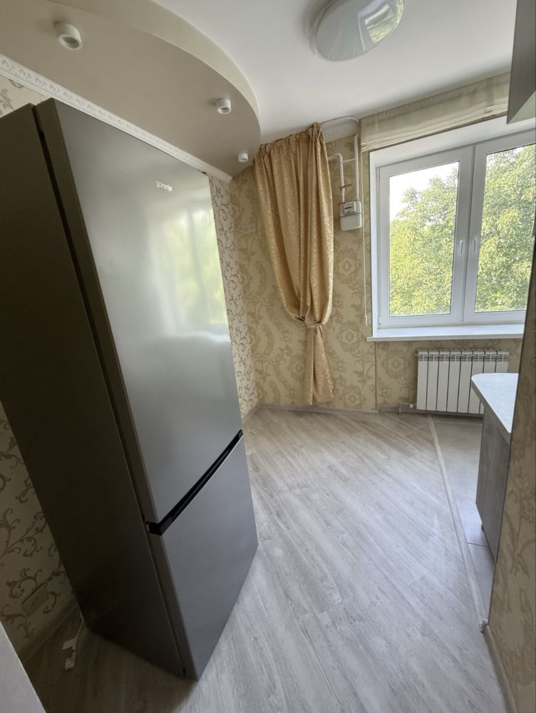 Продам 1 кім кв Тополь-3