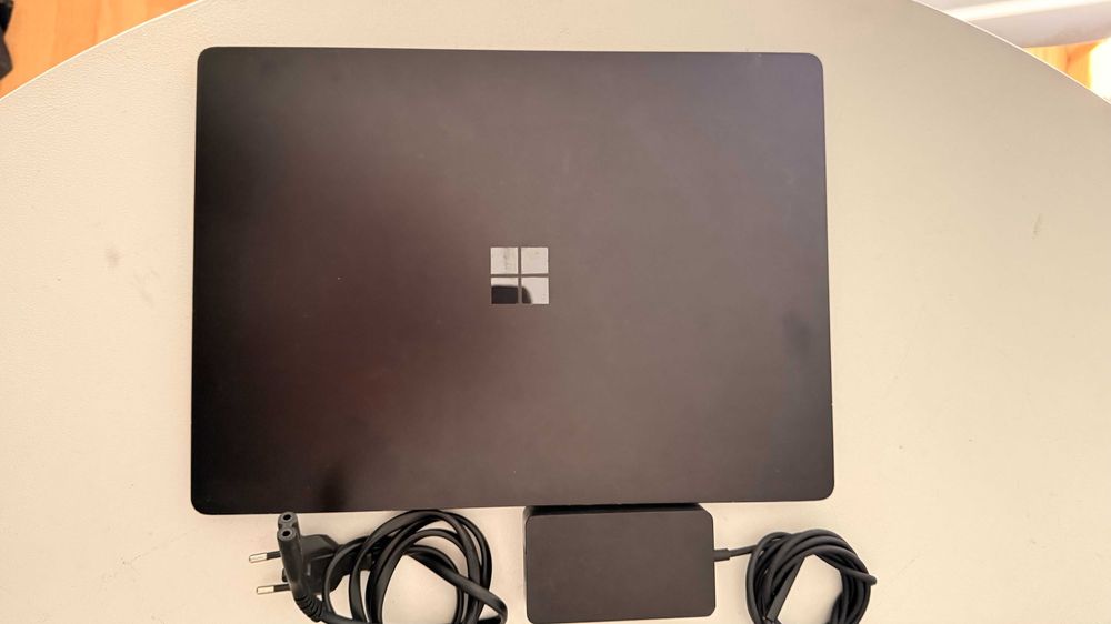 Surface Laptop 4 – i5 | 16GB RAM | 512GB SSD - Preto