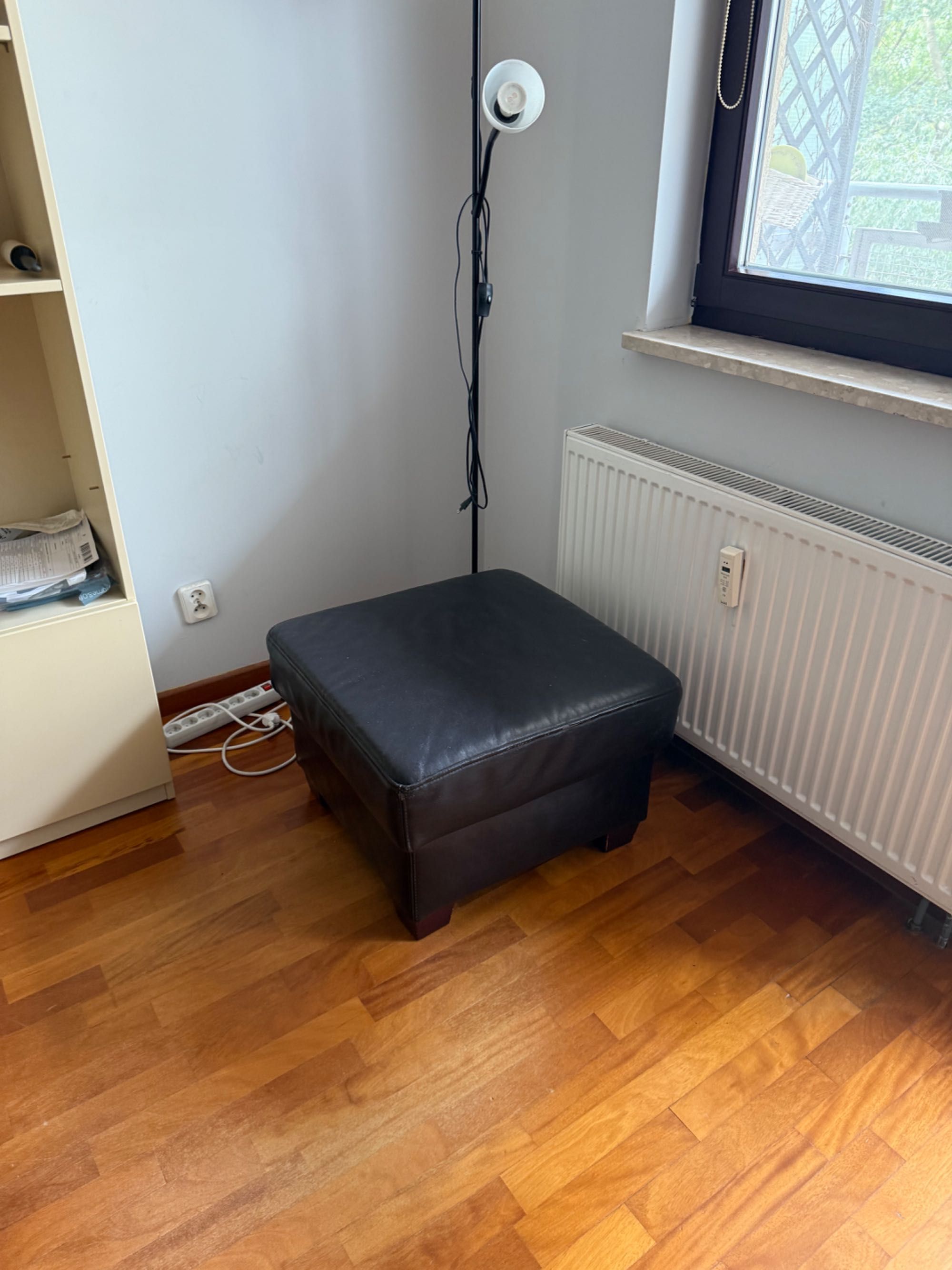 Skórzany puf samodzielnie lub w zestawie