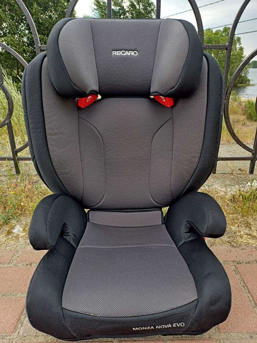 Автокрісло Recaro Monza Nova  Рекаро Монза  Seatfix (3 до 12 років)