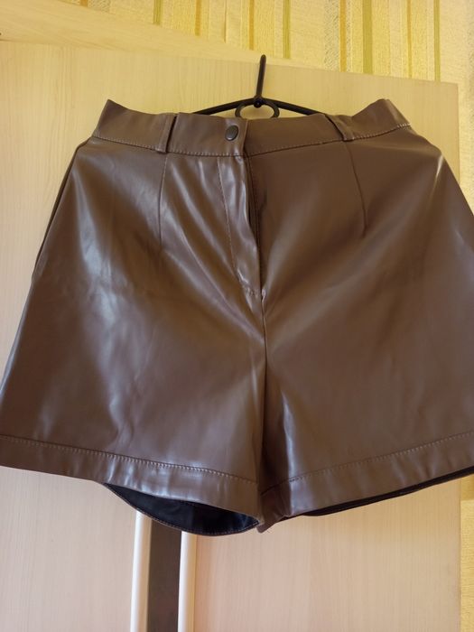 Продам шорты кожаные