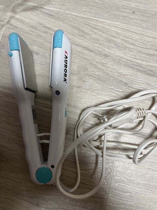 Випрямляч для волосся AURORA AU 202: