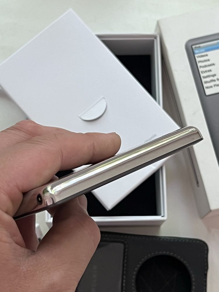 iPod Classic 6.5th 120gb комплект