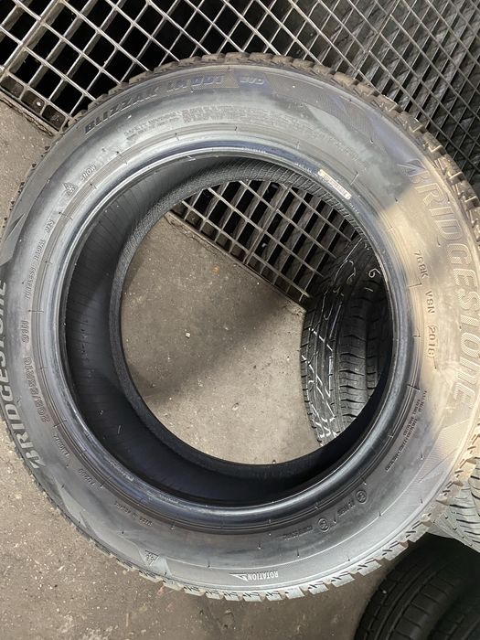 1 szt.opona zimowa 205/55R16 Bridgestone Blizzak LM001 Evo 18r.7mm
