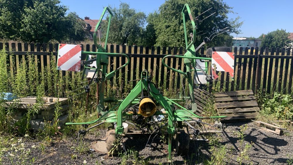 Przetrząsarka do siana Deuz Fahr