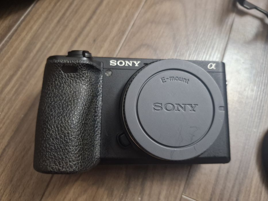 Sony A6500 + 2 obiektywy Sigma 16mm 1.4 i 30mm 1.4 C