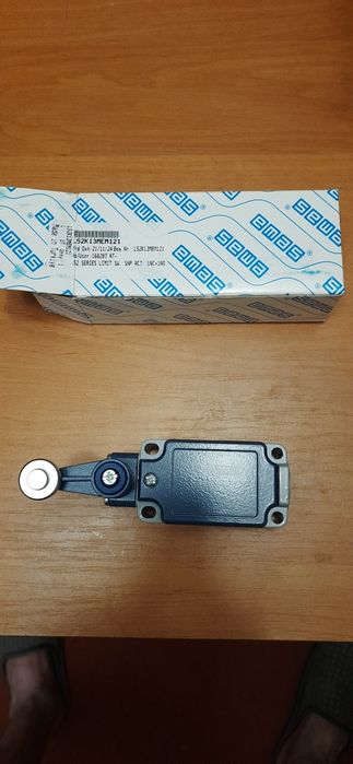 Продам концевик Emas