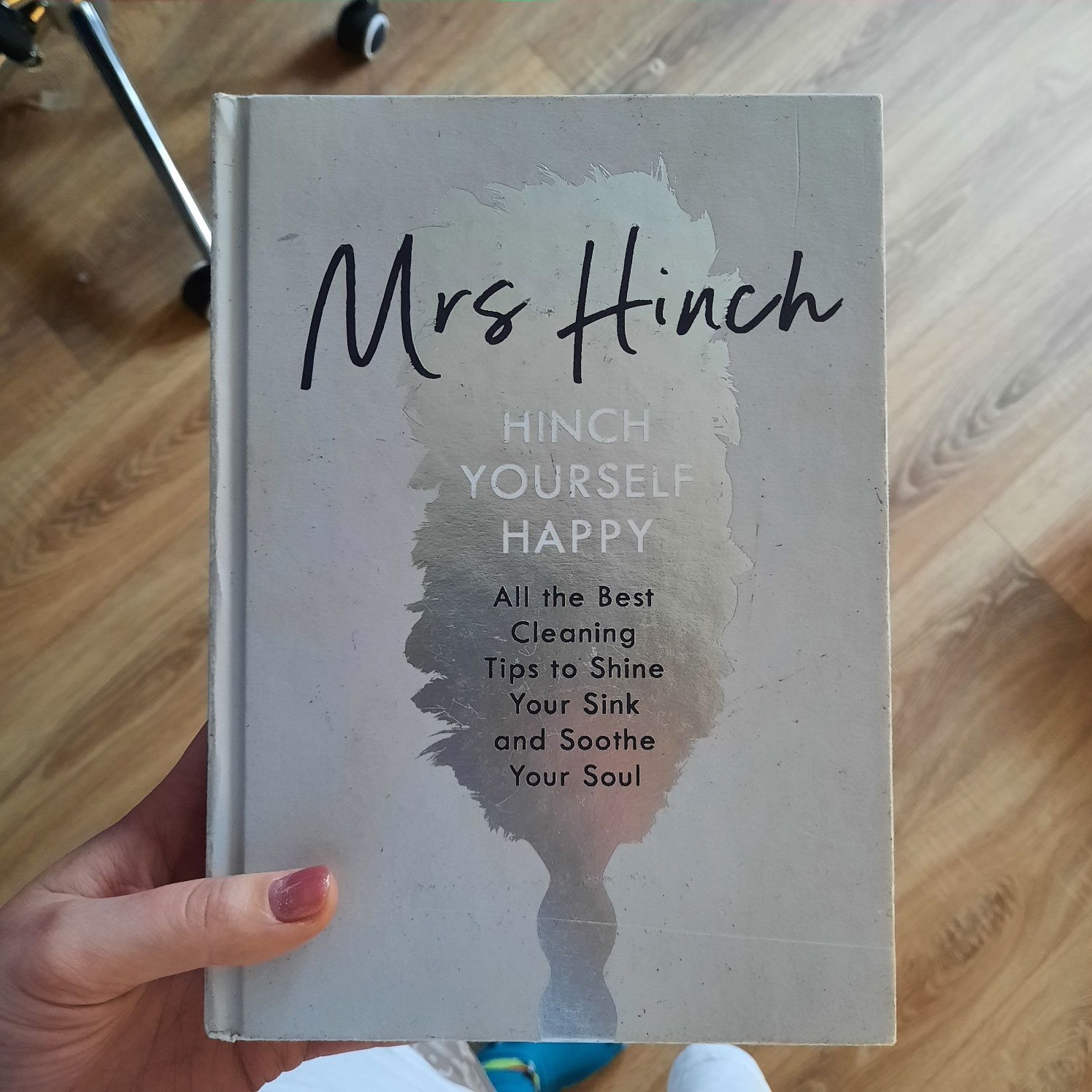 Книга-гайд по прибиранню оселі Mrs Hinch "Hinch yourself happy", англ