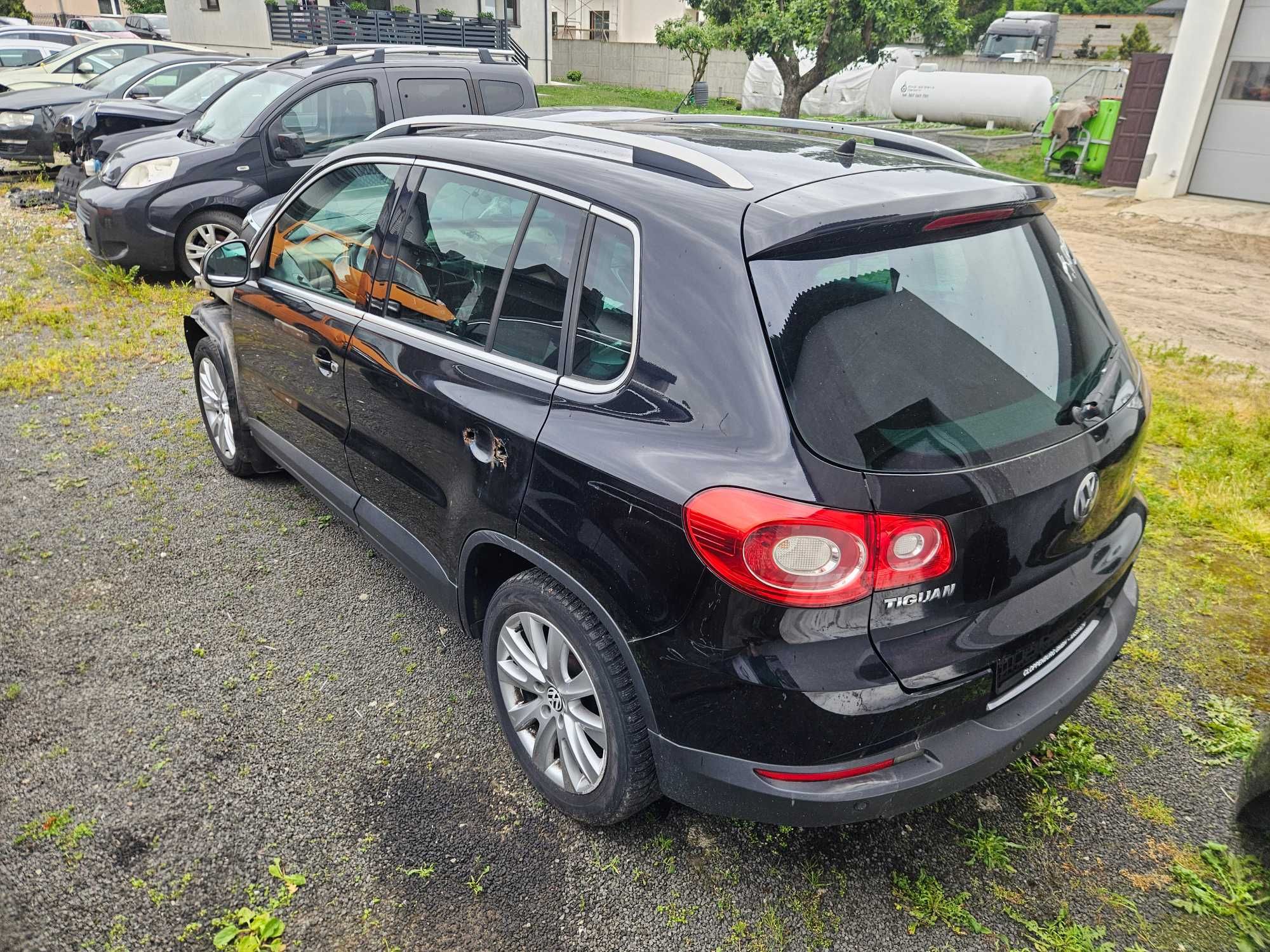 VW Tiguan na części 2008r. 2.0D