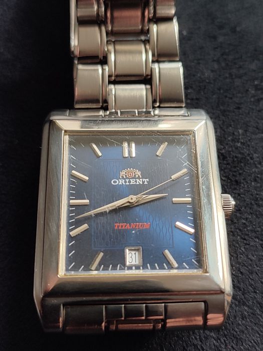 Продам оригінальний orient titanium