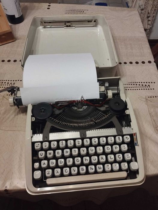 Máquina de escrever