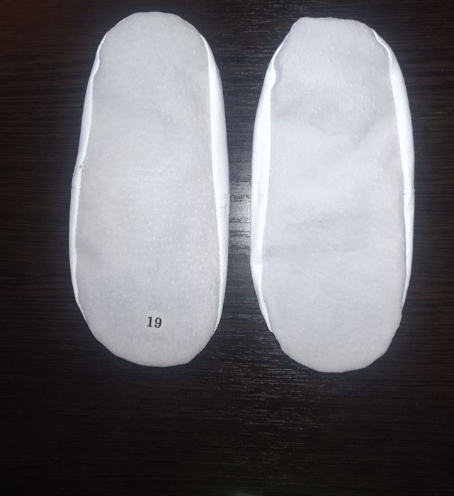 Чешки дитячі нові 19 см