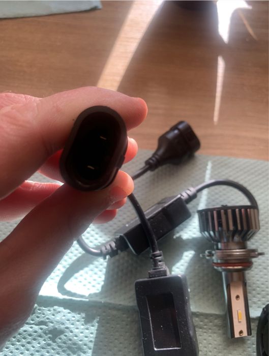 Лампи hb3 колір білий