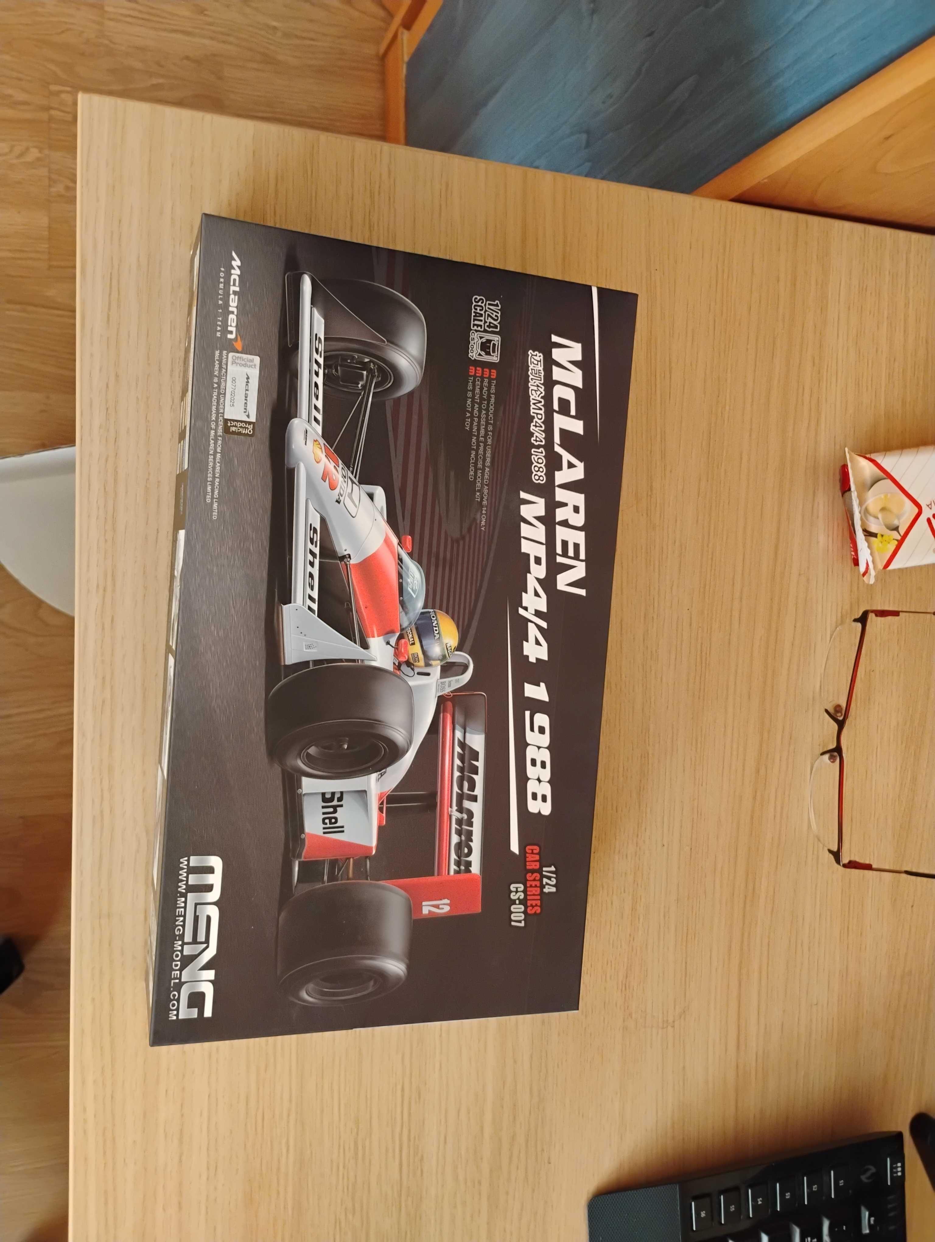 McLaren MP4/4 1988 Meng CS-007 1:24 Model do sklejania Nowy