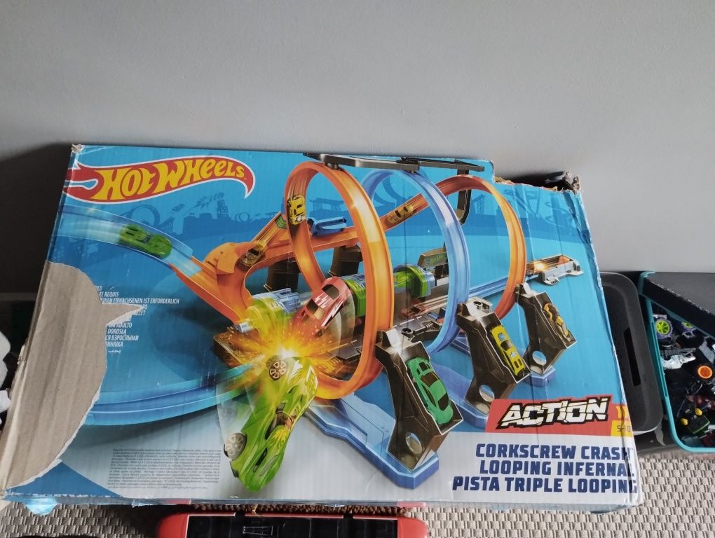 Duży tor Hot Wheels Pętla grozy stan dobry