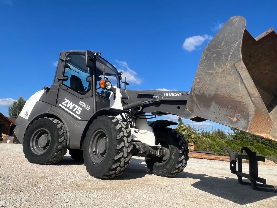 Hitachi ŁADOWARKA HITACHI ZW75 szybkozłącze hydr. Łyżka widły Cat 906 907 908 Deutz Volvo Liebherr Zw 75 5ton szybka jazda! MECALAC Jcb  Ładowarka HITACHI ZW75 5 ton 2612mth 2019r 1 wł z DE szybka zwinna